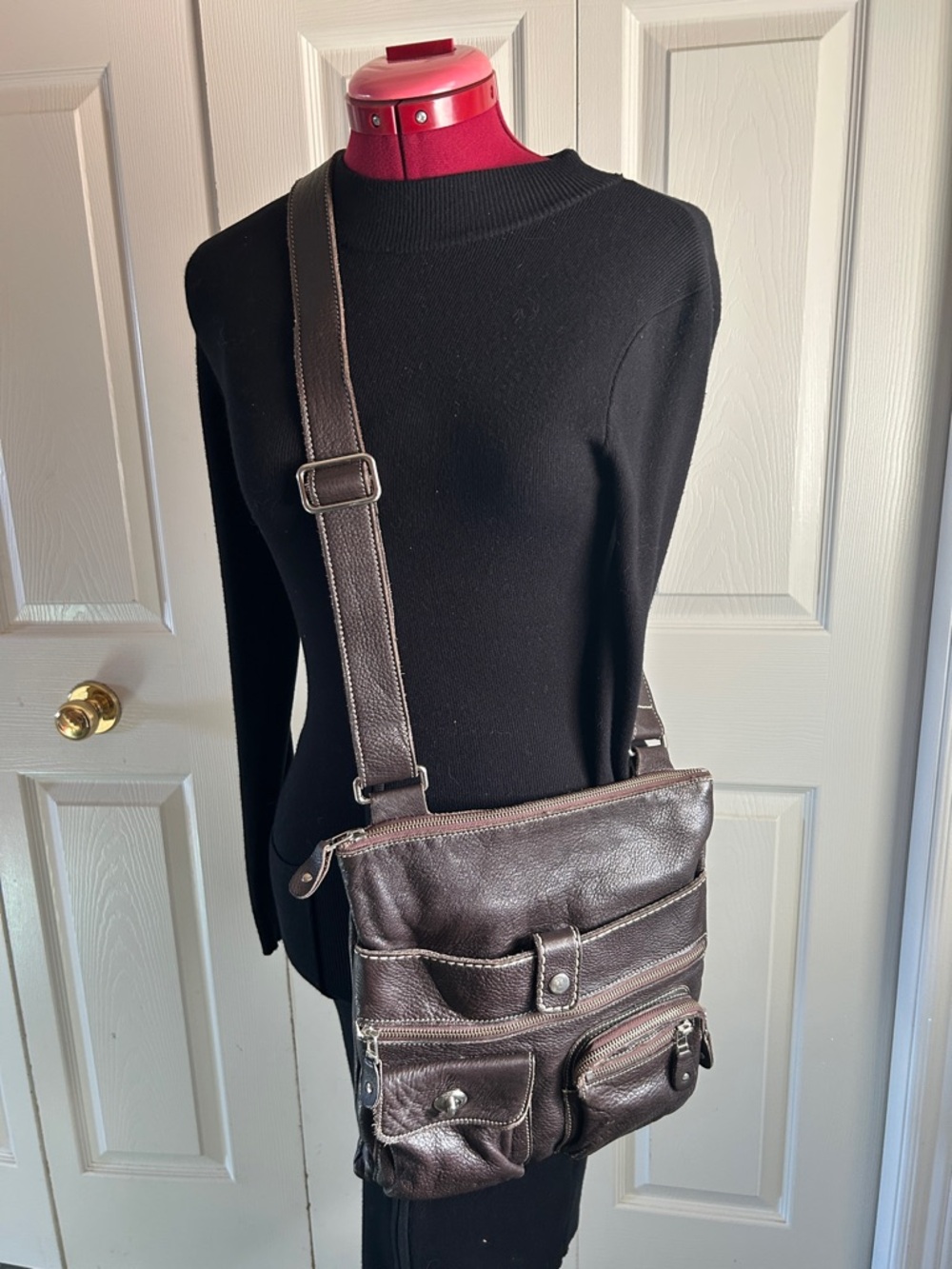 Vintage Roots Dark Brown Leather Messenger Crossbody Bag